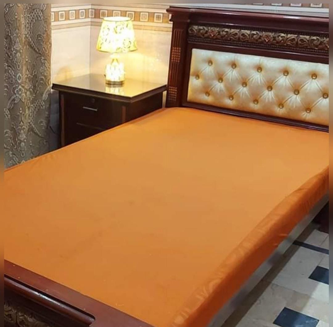 Durable Waterproof Mattress Protector Comfortable & Easy to Wash - Image 2